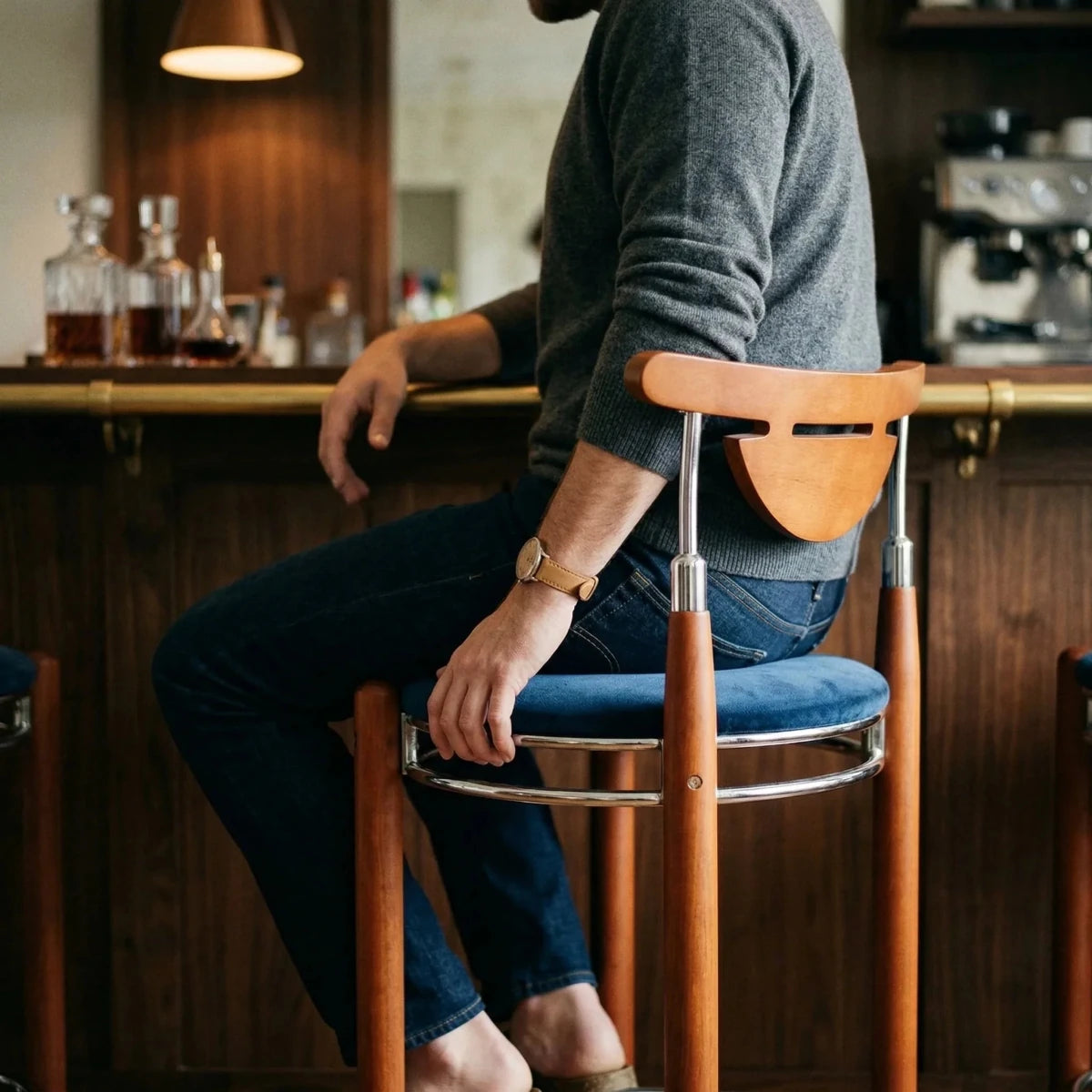 Finn Wood Bar Stool - Esspur